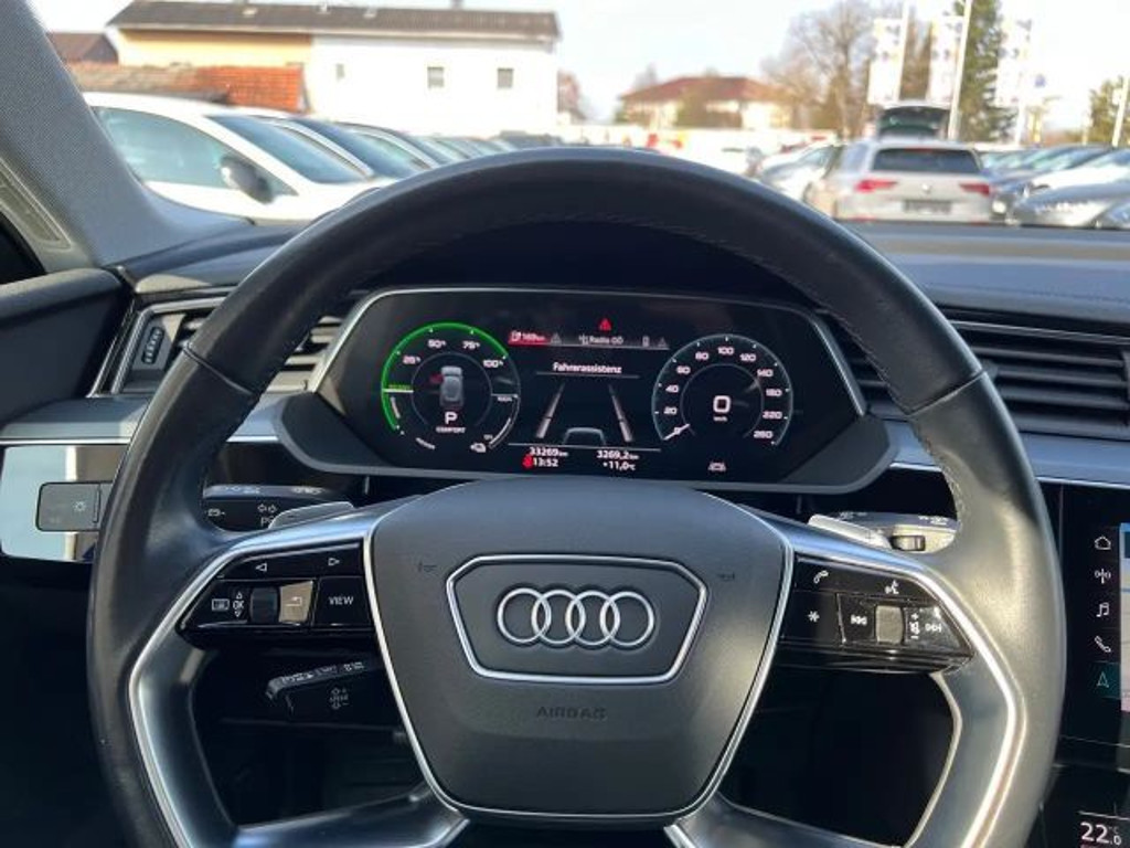 Audi e-tron