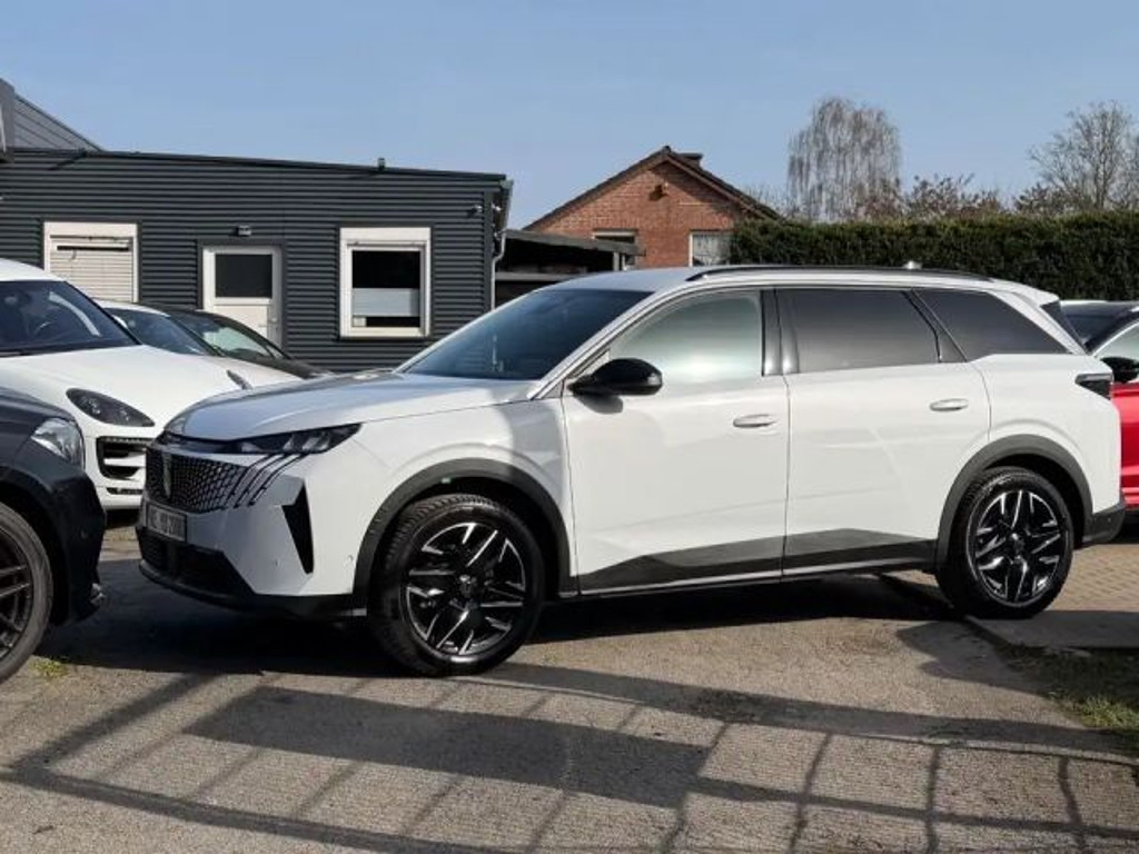 Peugeot 5008 Hybrid