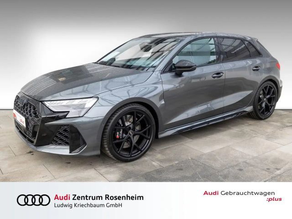 Audi RS3 Sportback Sedan Quattro