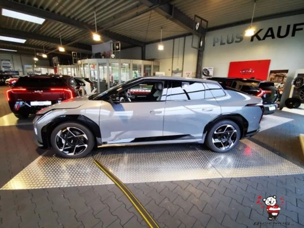 Kia EV4