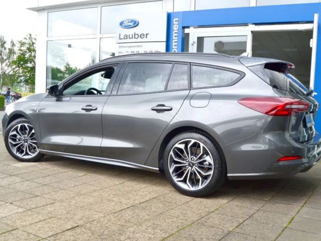 Ford Focus Wagon ST Line