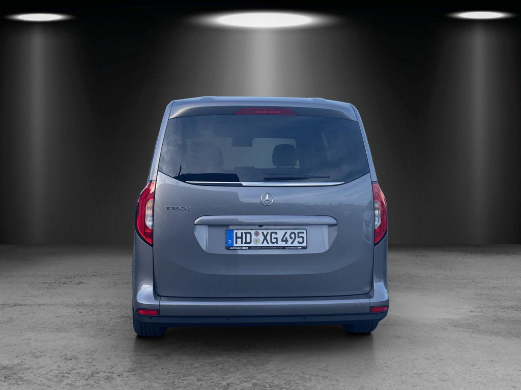 Mercedes-Benz T 180