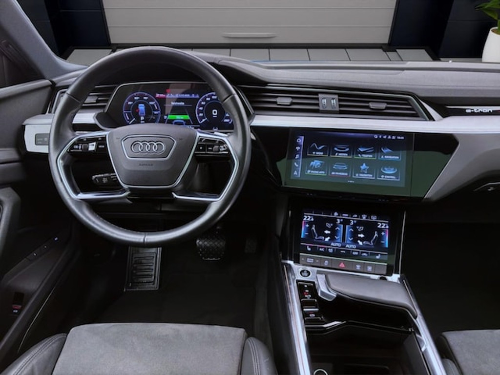 Audi e-tron