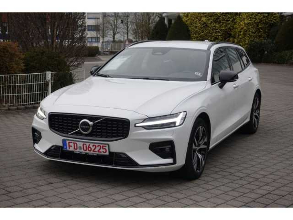Volvo V60 Plus Dark