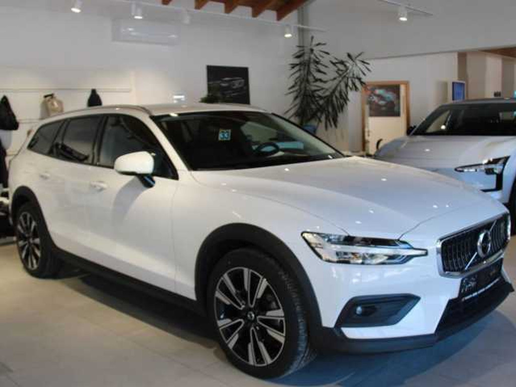 Volvo V60 Cross Country AWD