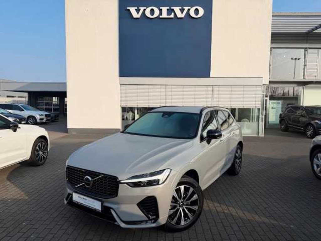 Volvo XC60 Plus Dark