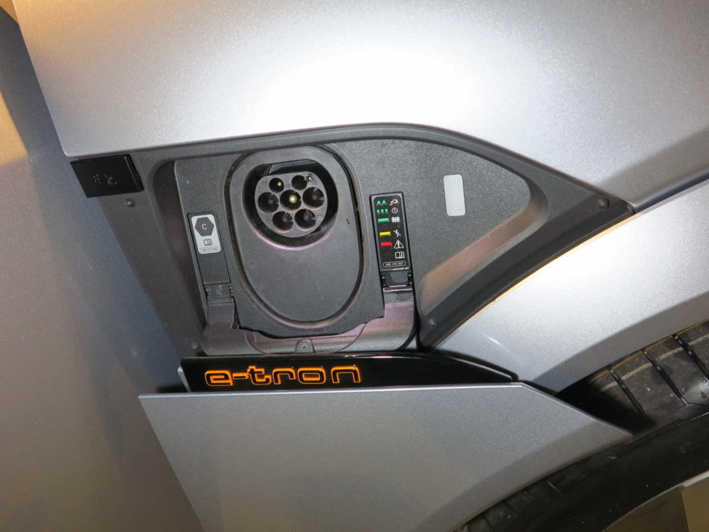 Audi e-tron