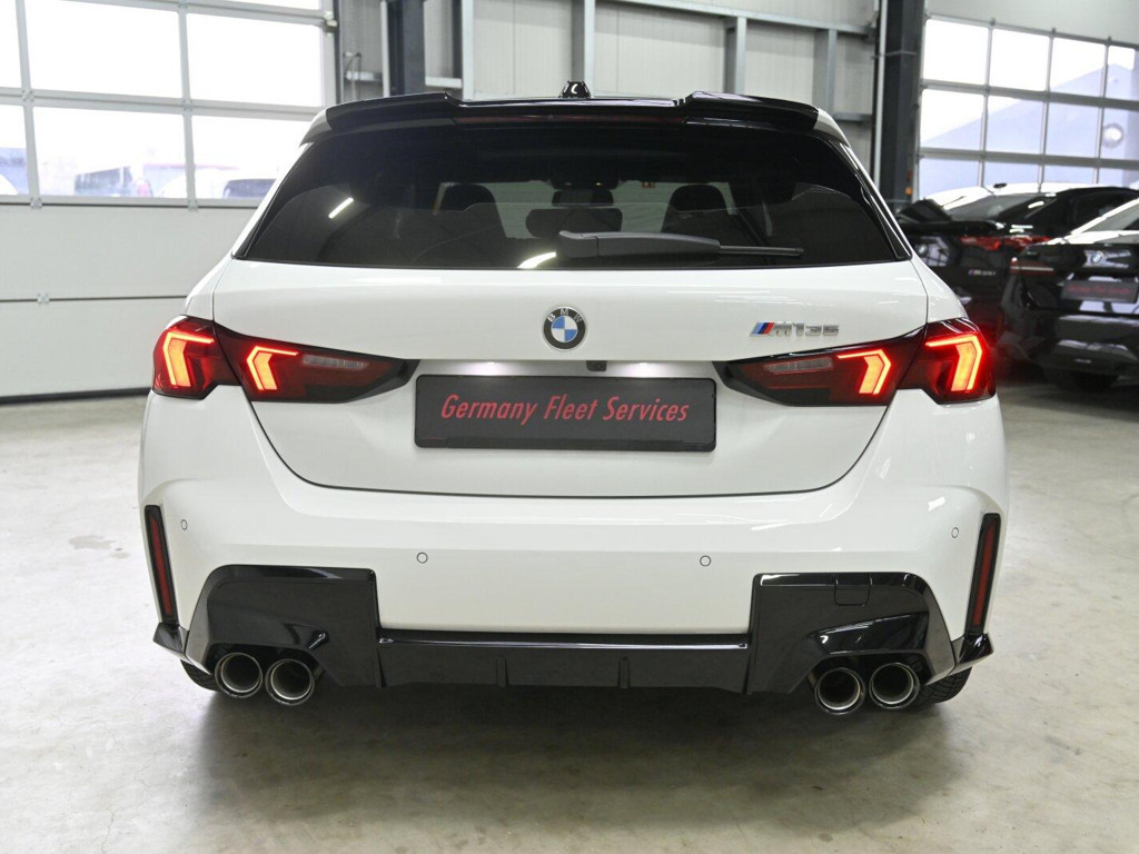 BMW M135i