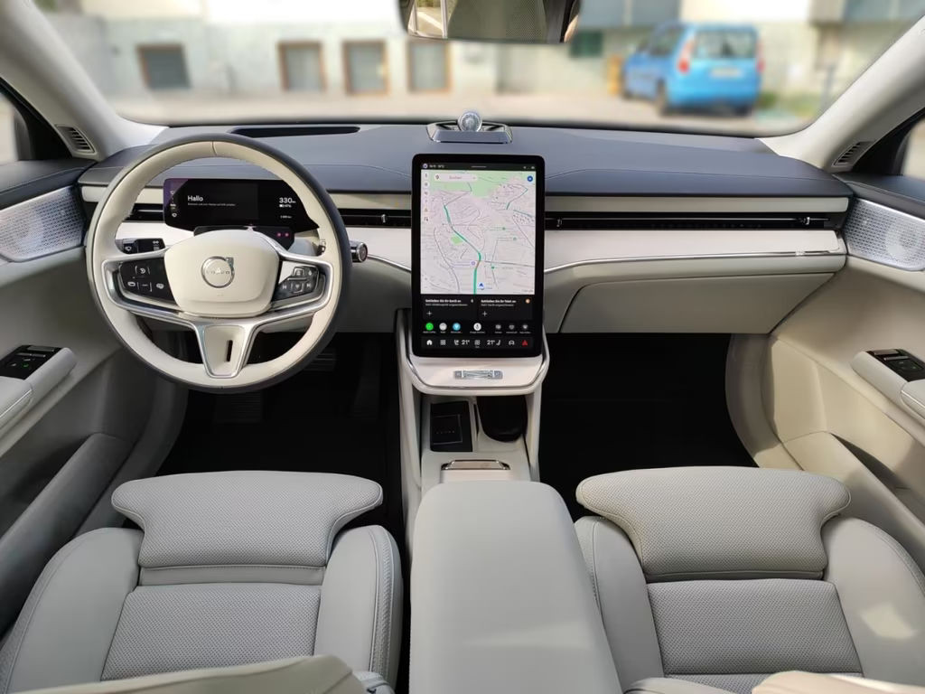 Volvo ES90