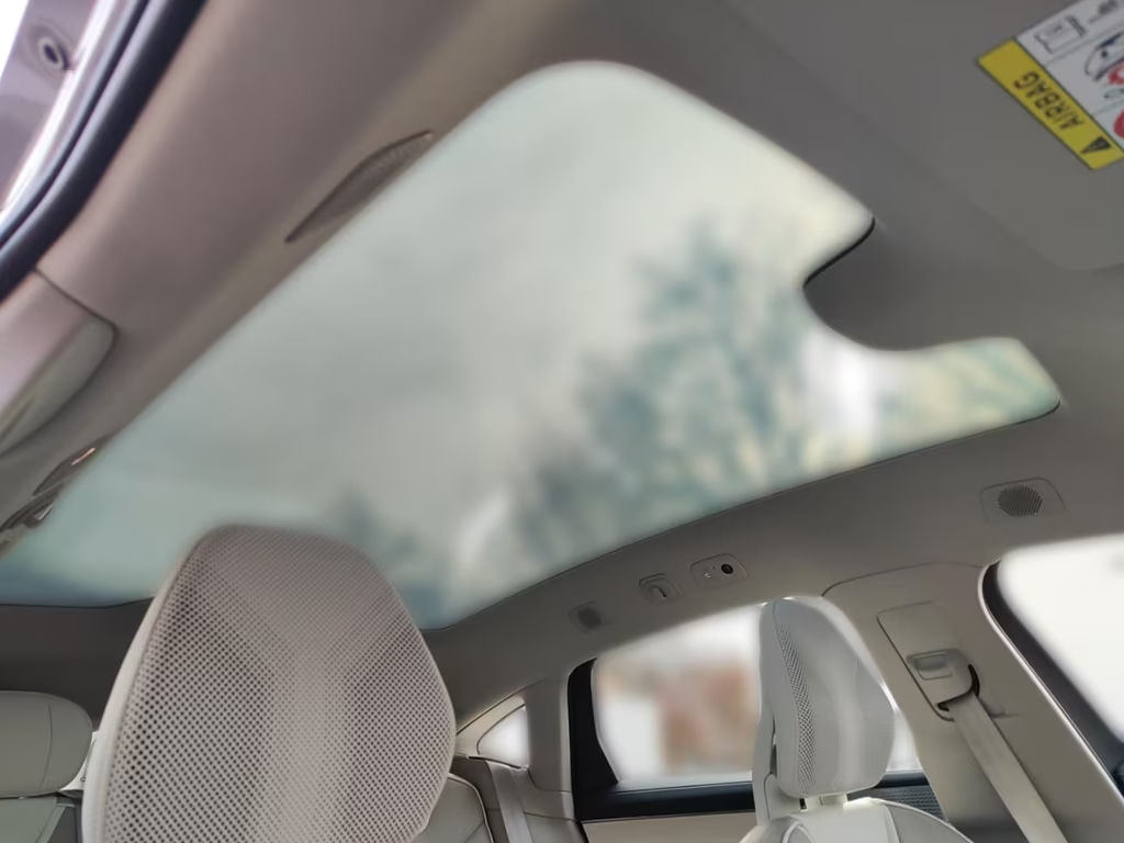 Volvo ES90