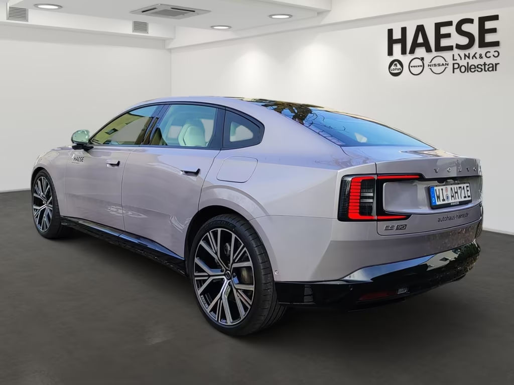 Volvo ES90