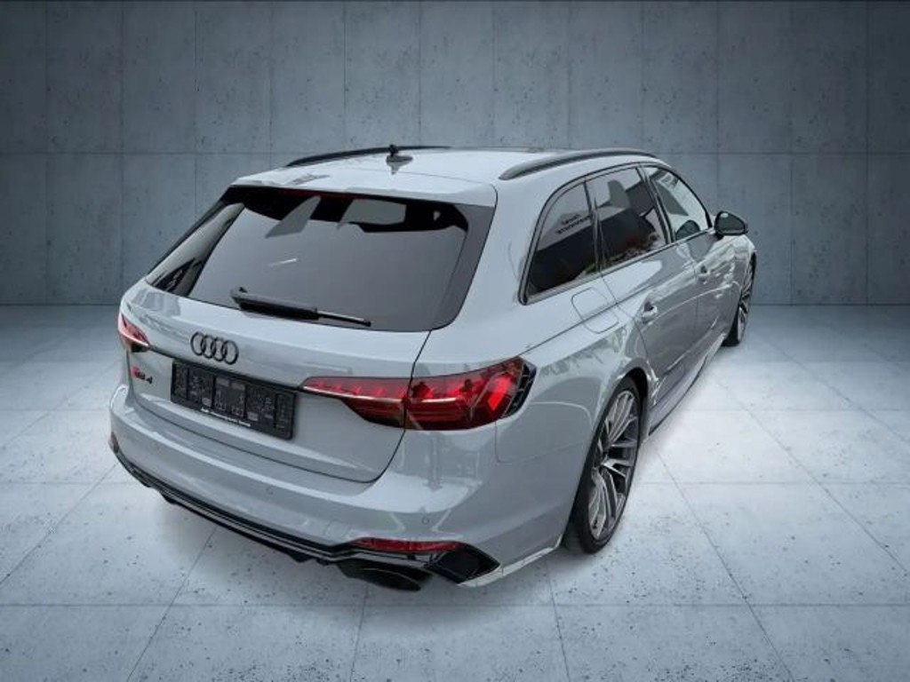 Audi RS4