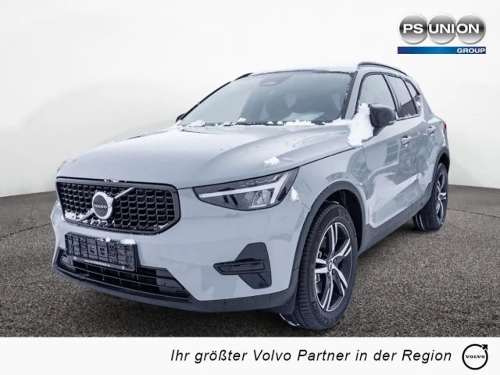 Volvo XC40 Plus Dark