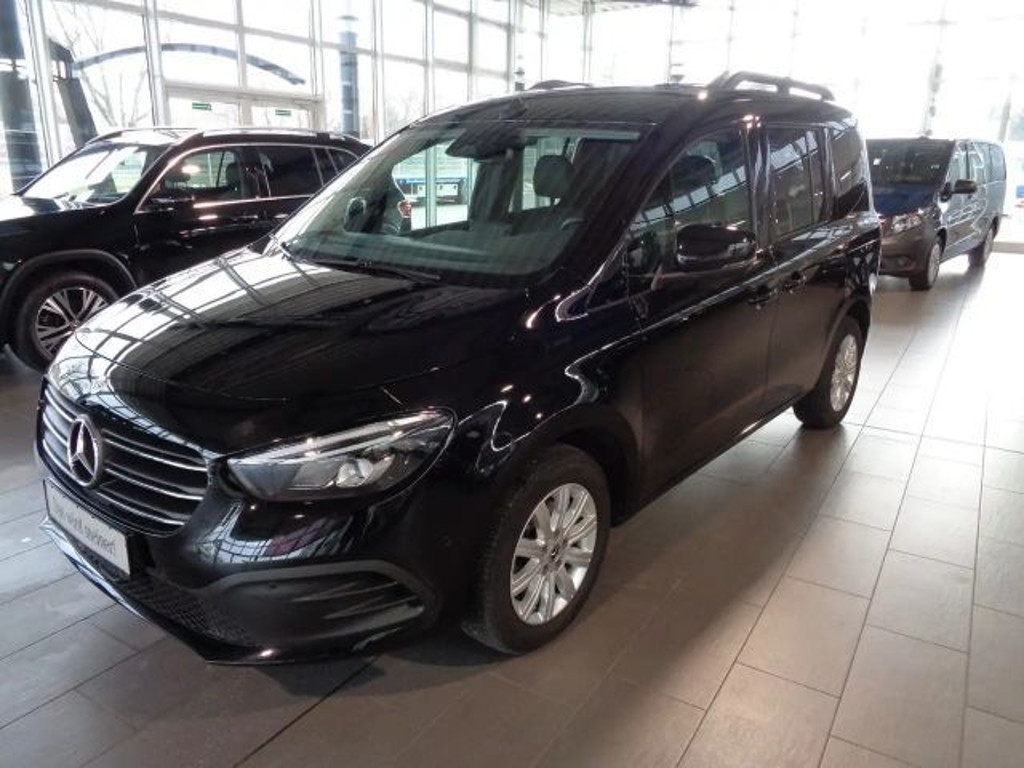 Mercedes-Benz T 180 T 180 D,NAVI,AHK,KAMERA,LED,TW,SPUR