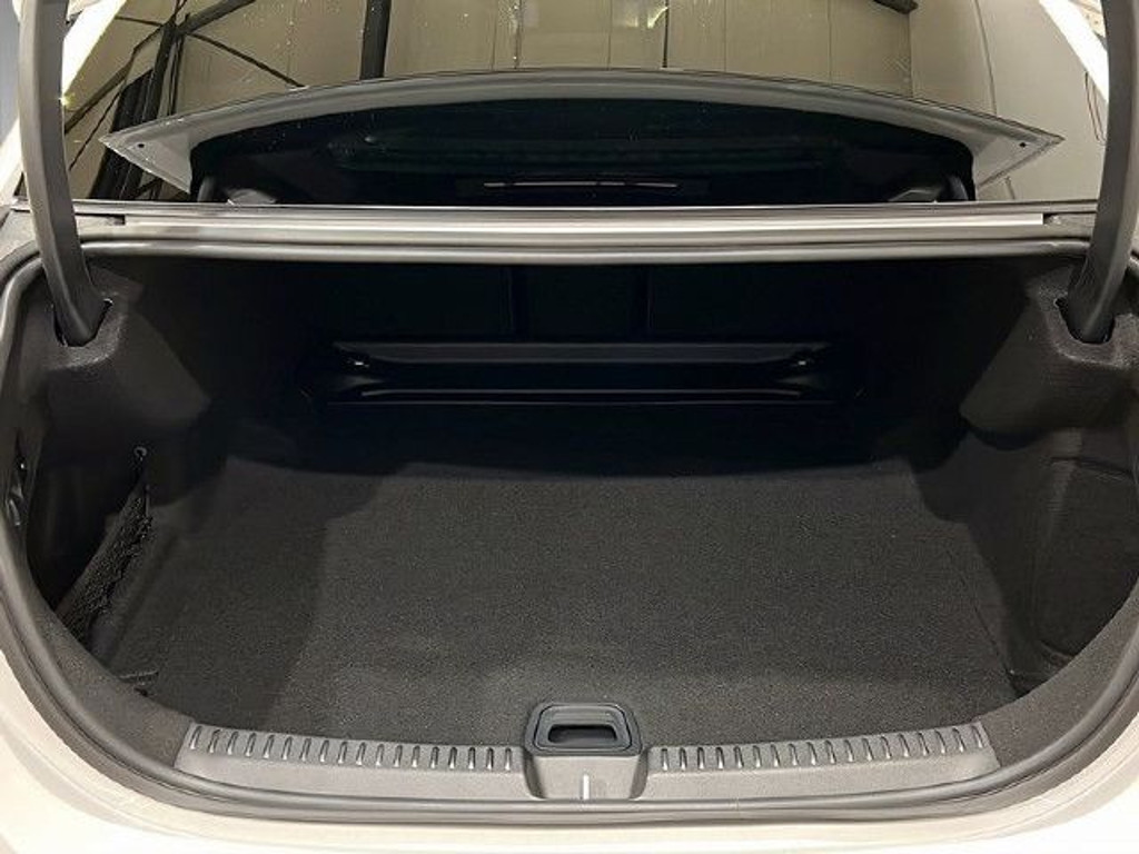 Mercedes-Benz E-Klasse E 450 4MATIC Sedan