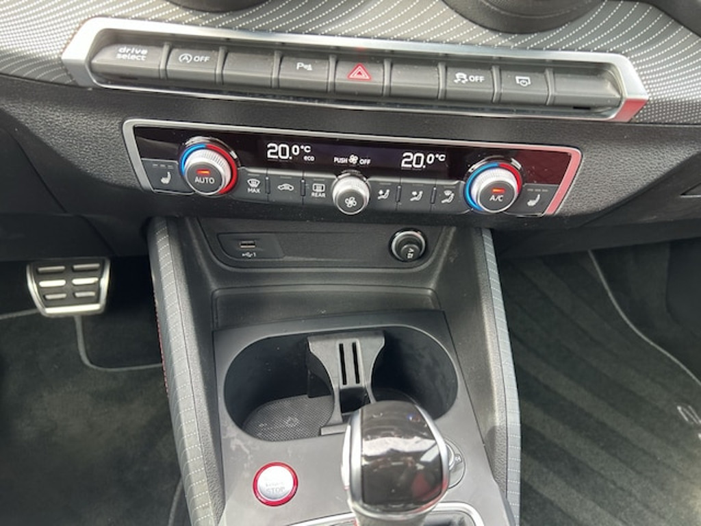 Audi SQ2