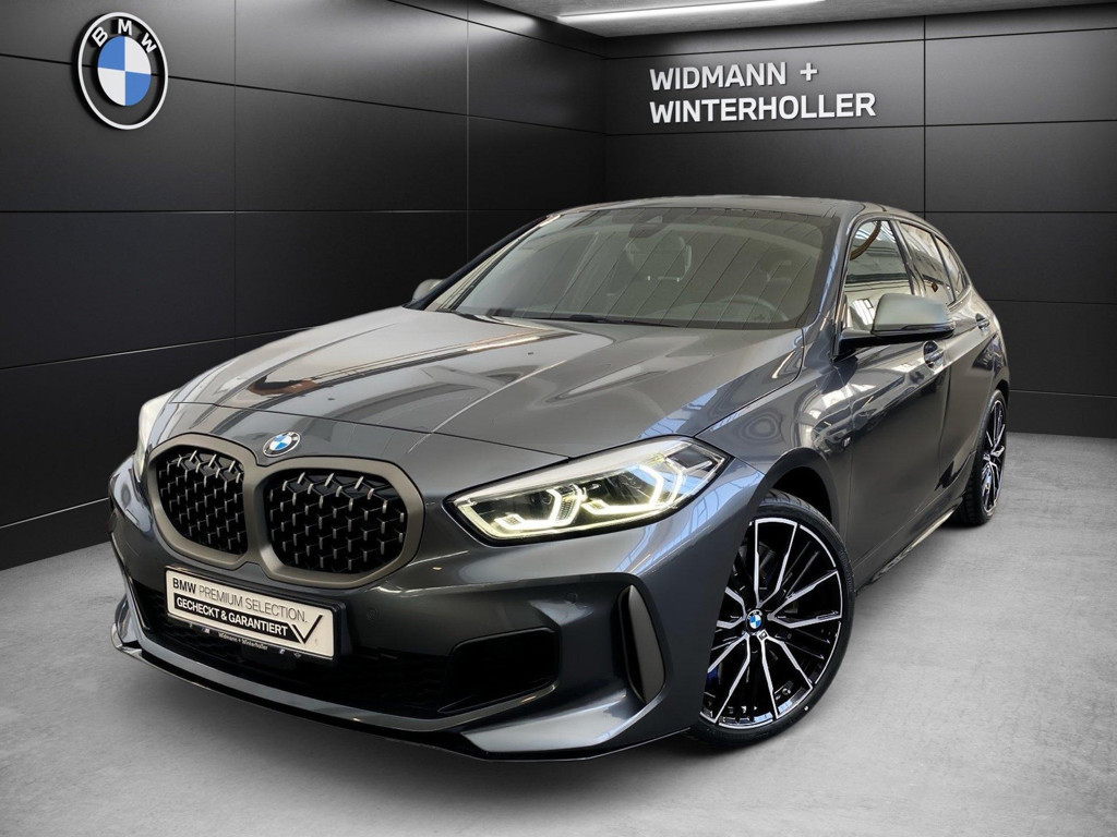 BMW M135i xDrive 5-deurs