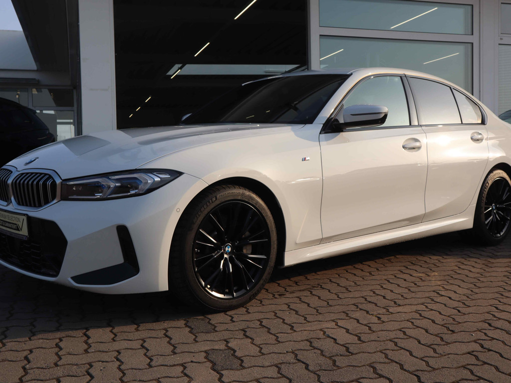 BMW 3 Serie 330 xDrive Sedan 330i