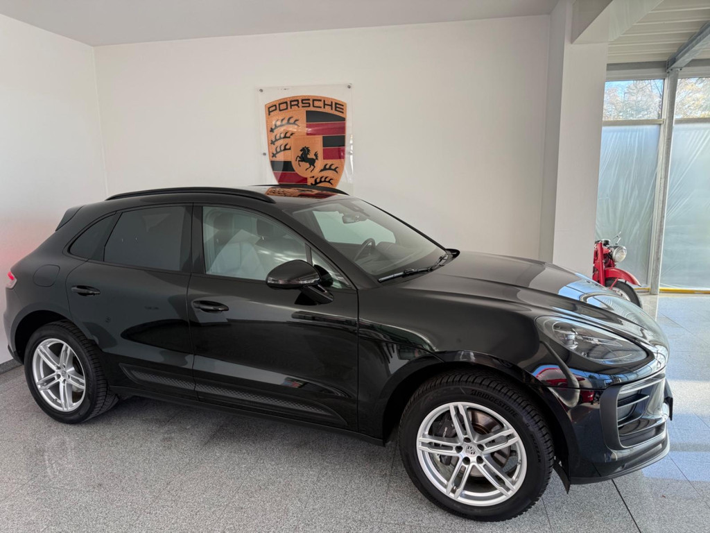 Porsche Macan 1. Hand - Panorama- Vollleder