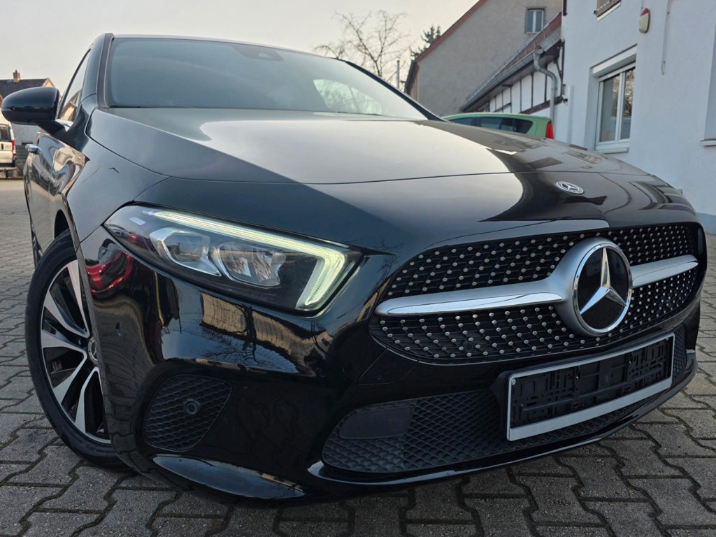Mercedes-Benz A-Klasse A 160 ,LED,Navi,PDC,Shz,Kamera,Tempomat,YouTube!!