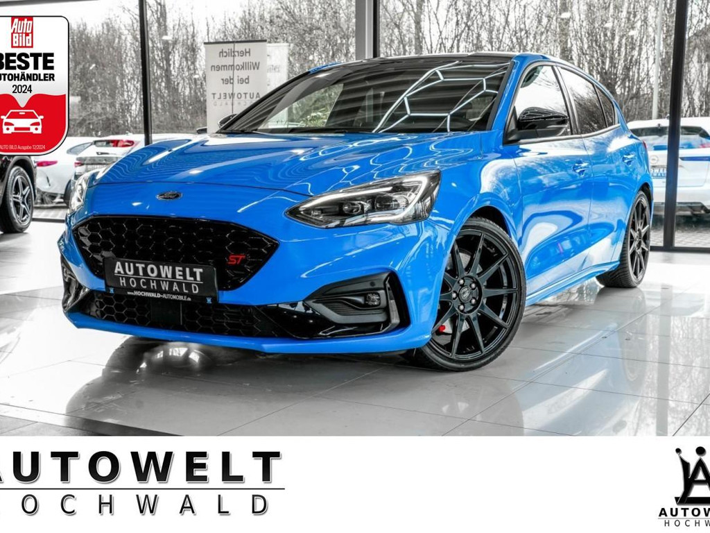 Ford Focus EcoBoost ST Line