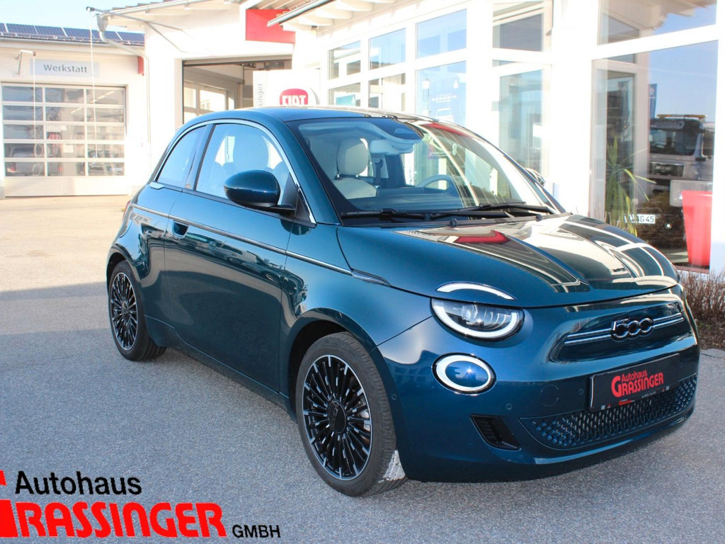 Fiat 500e La Prima