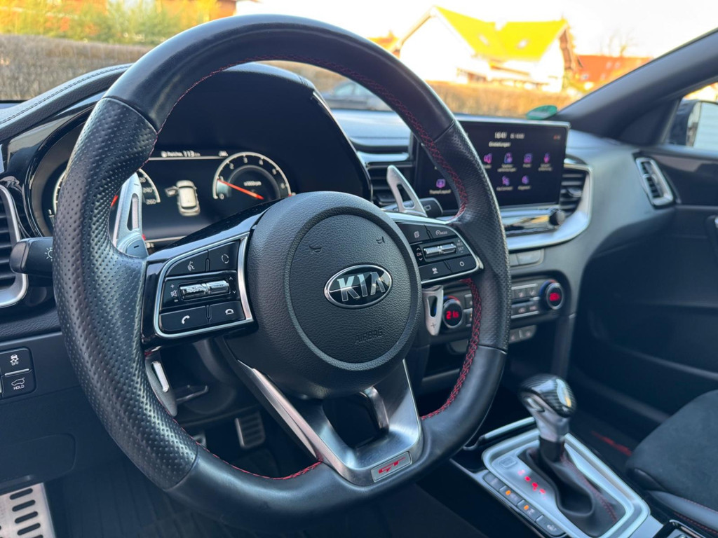 Kia ProCeed