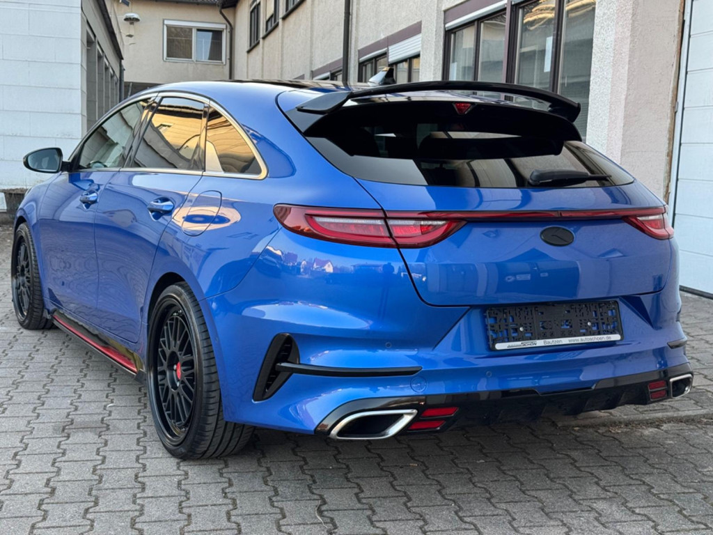 Kia ProCeed