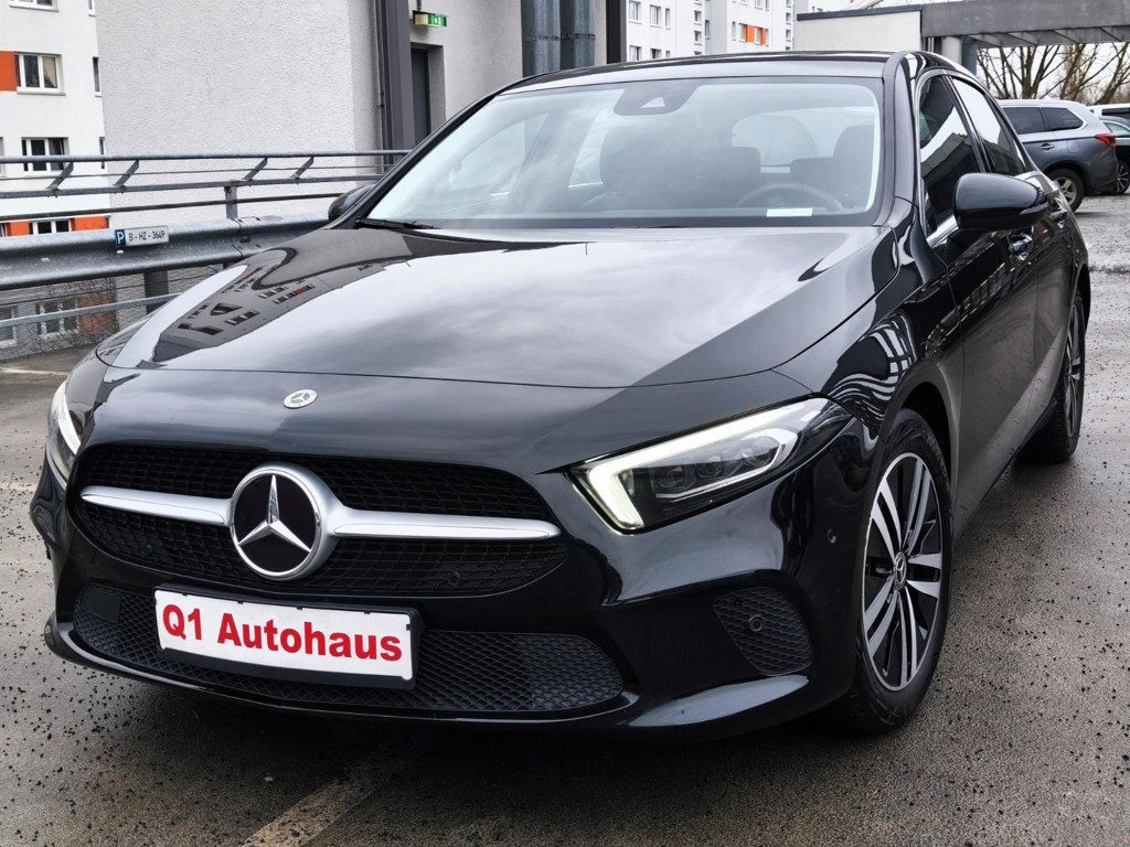 Mercedes-Benz A-Klasse A 180 Progressive A 180 d