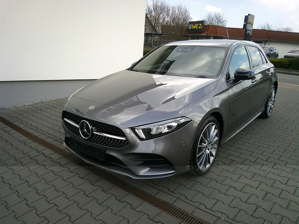 Mercedes-Benz A-Klasse A 250 AMG Line A 250 e
