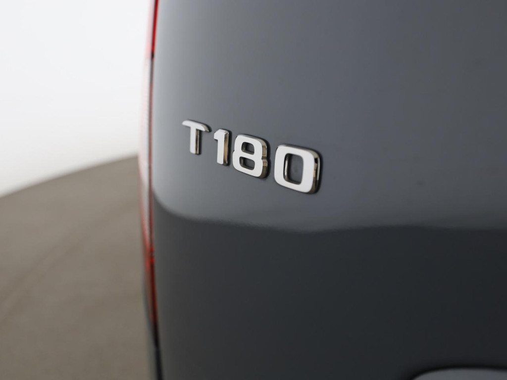 Mercedes-Benz T 180