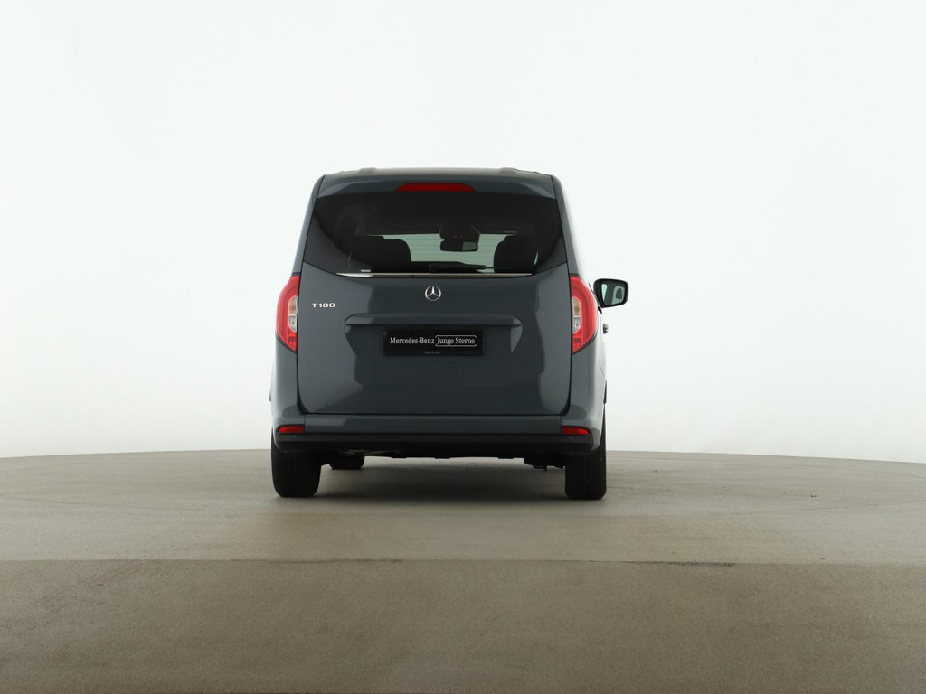 Mercedes-Benz T 180