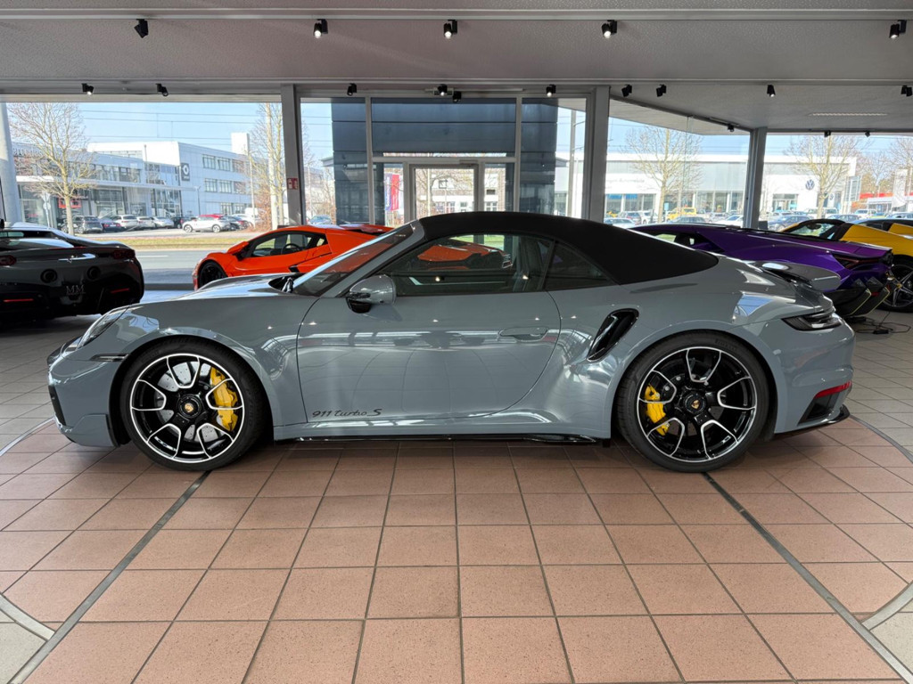 Porsche 992
