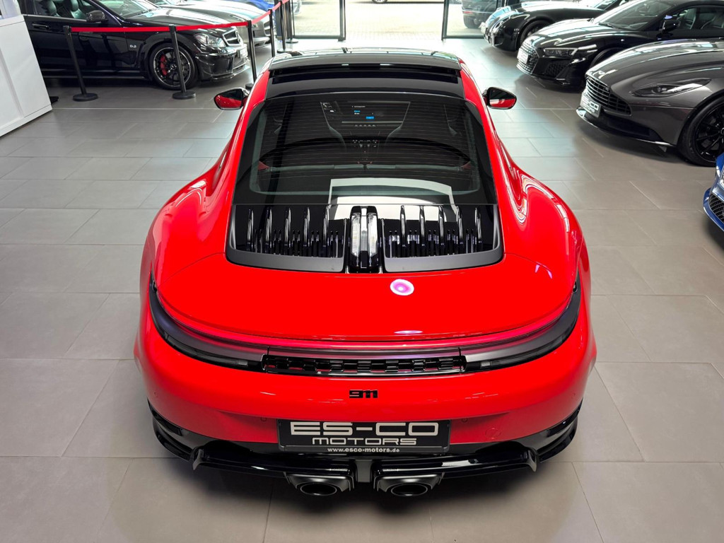 Porsche 992