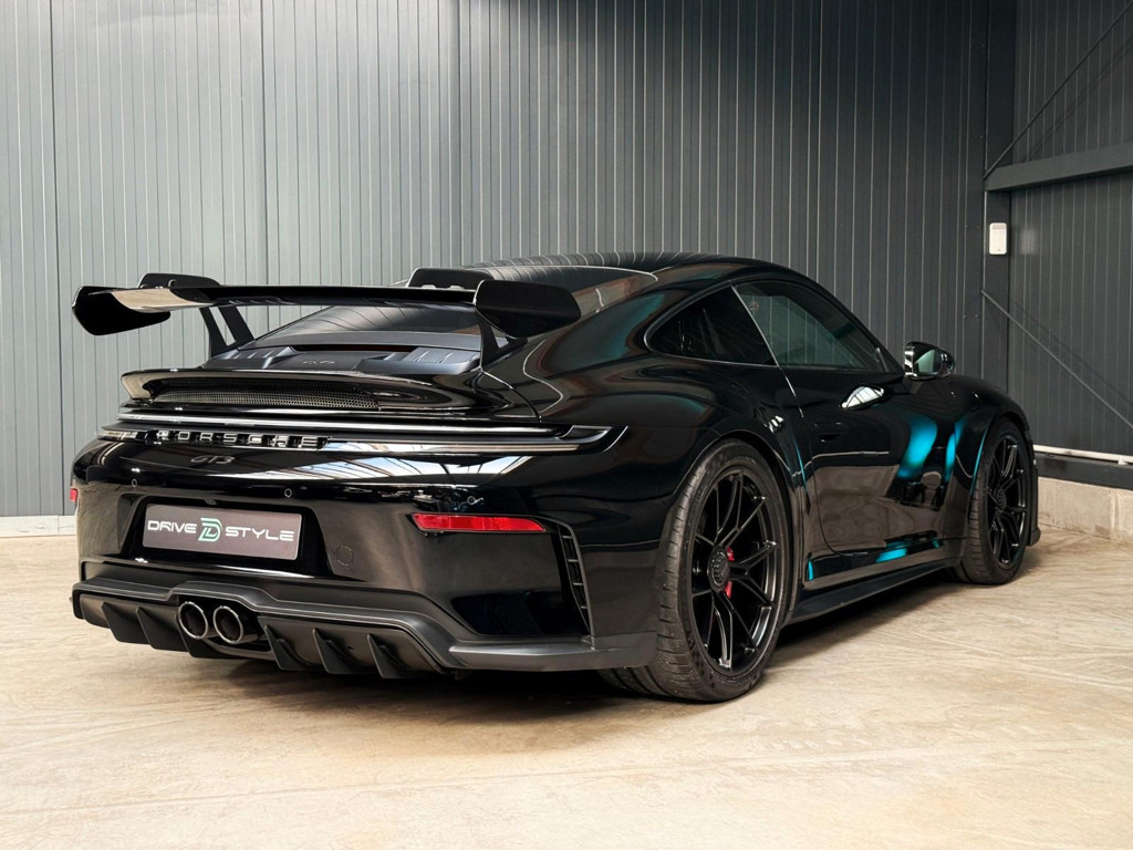 Porsche 992