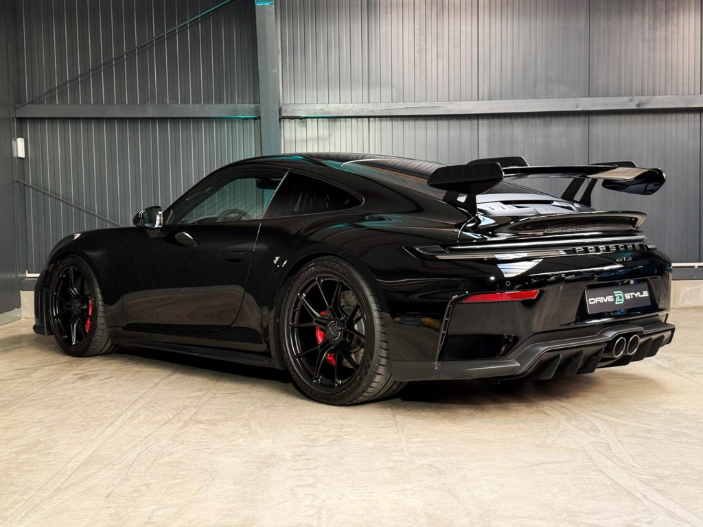 Porsche 992