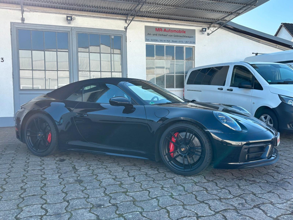 Porsche 992