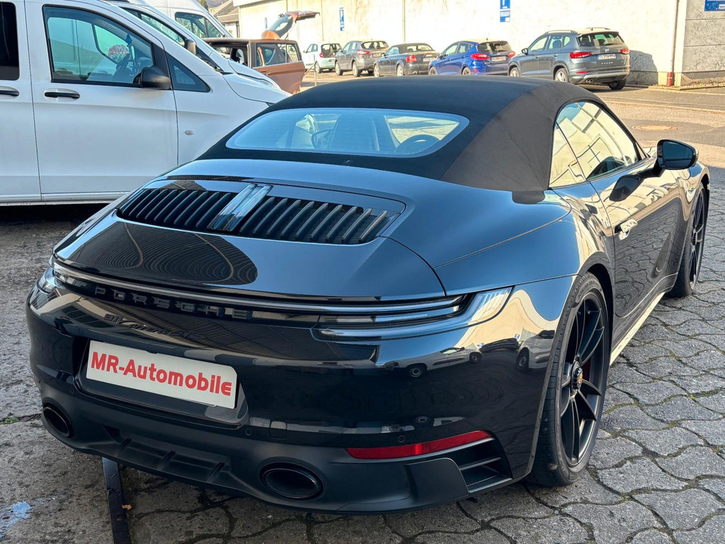 Porsche 992