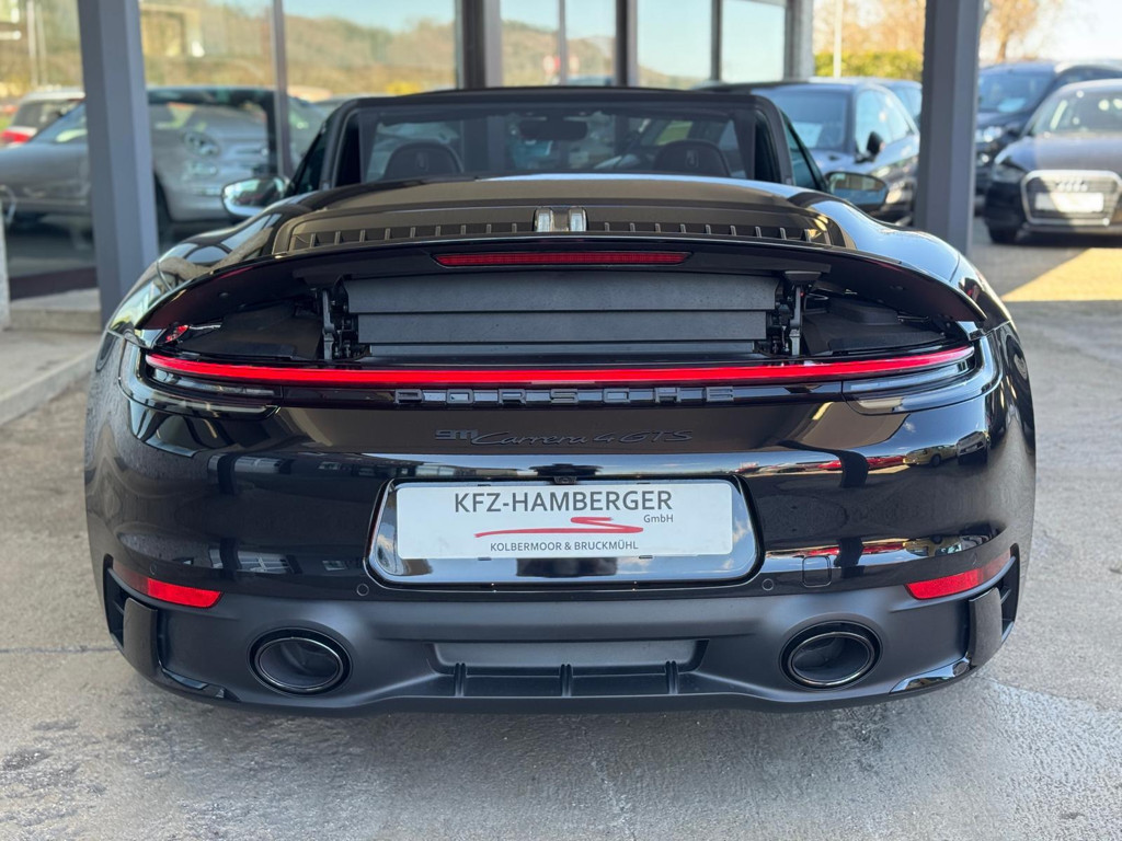 Porsche 992