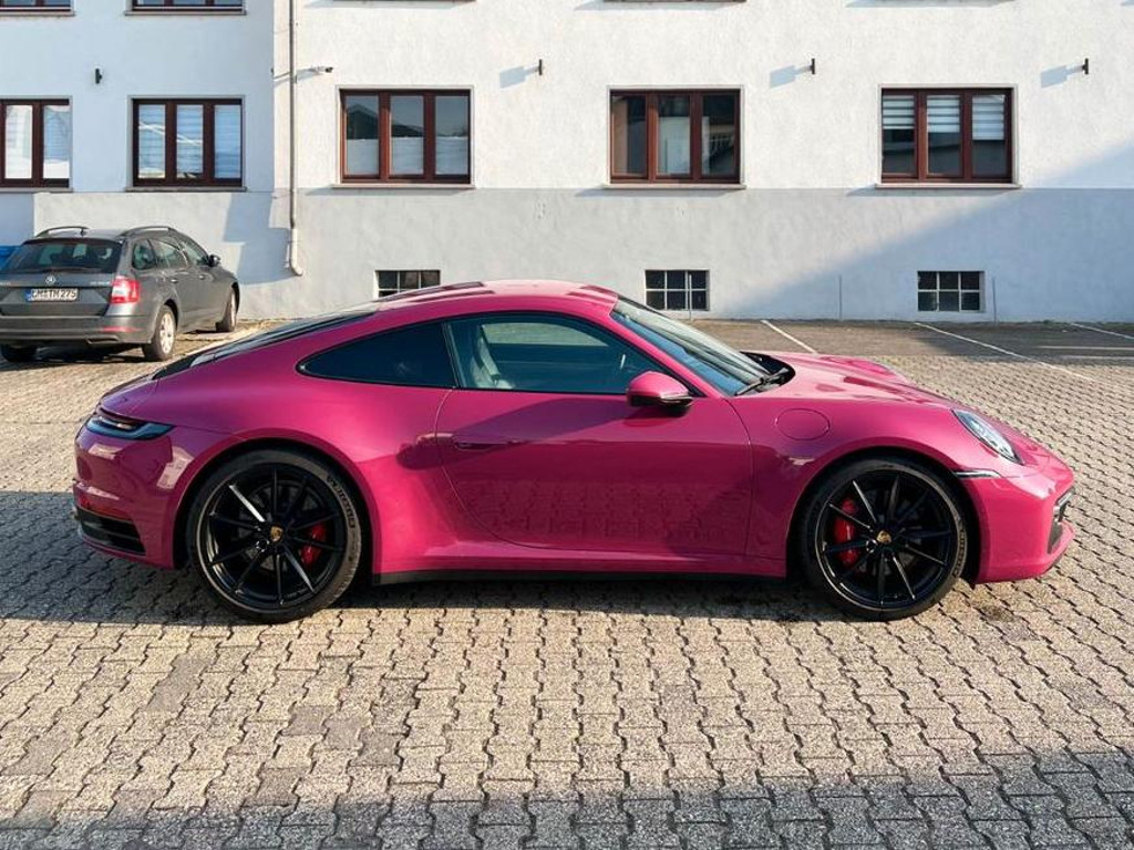 Porsche 992