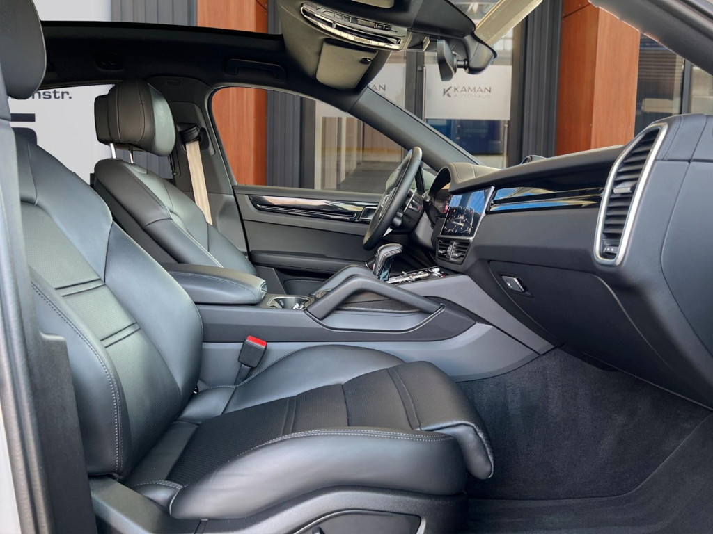 Porsche Cayenne Coupé Platinum Edition