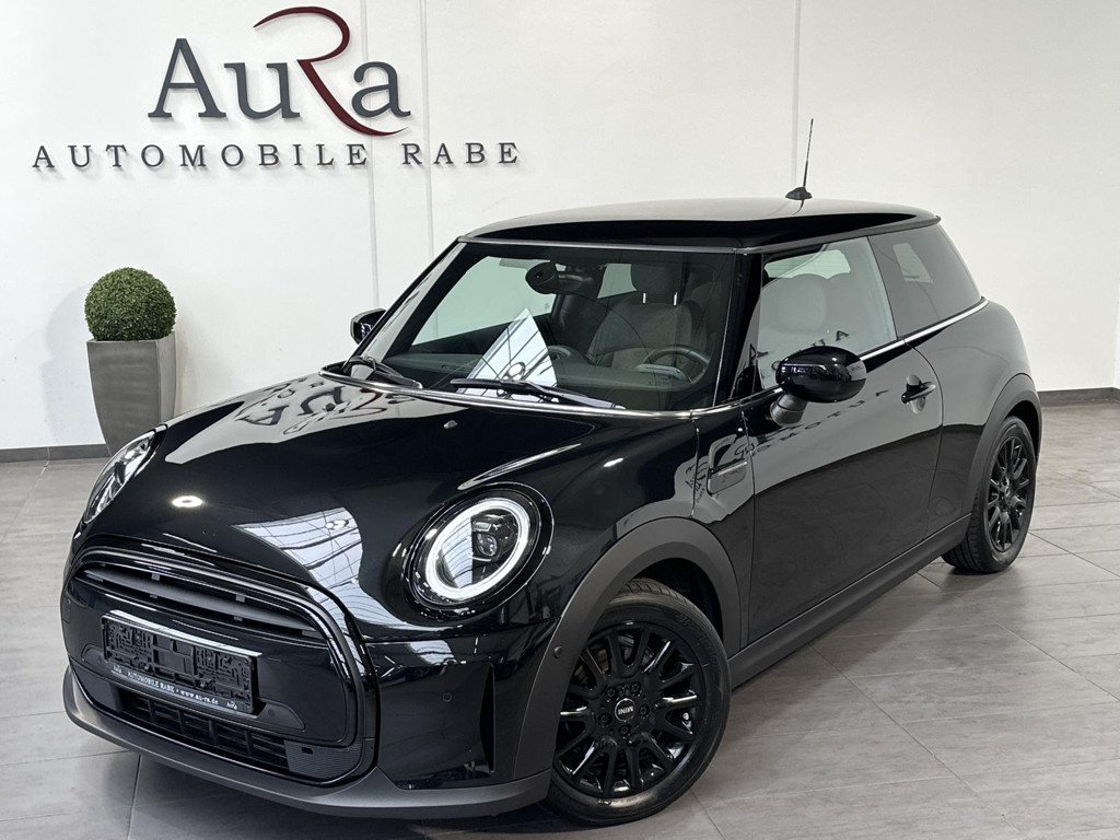 Mini Cooper lassic Trim Black Ext. NAV+LED+KAM+CARPL