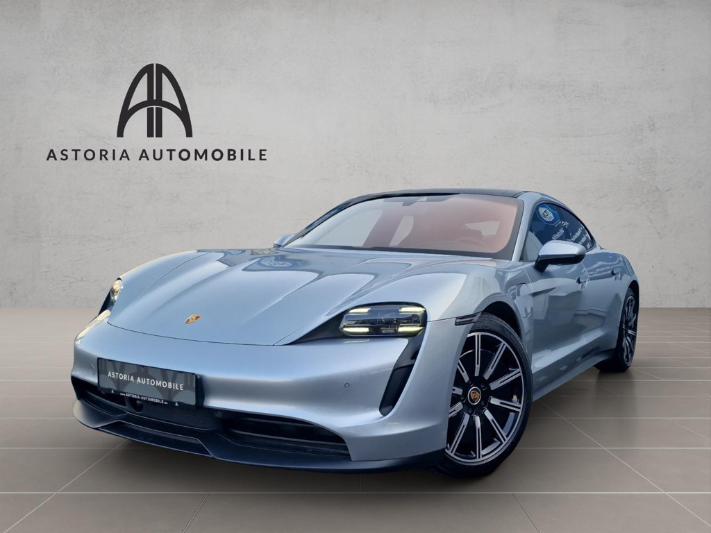 Porsche Taycan HuD Pano 360° PASM 14w Massage ACC PDLS+