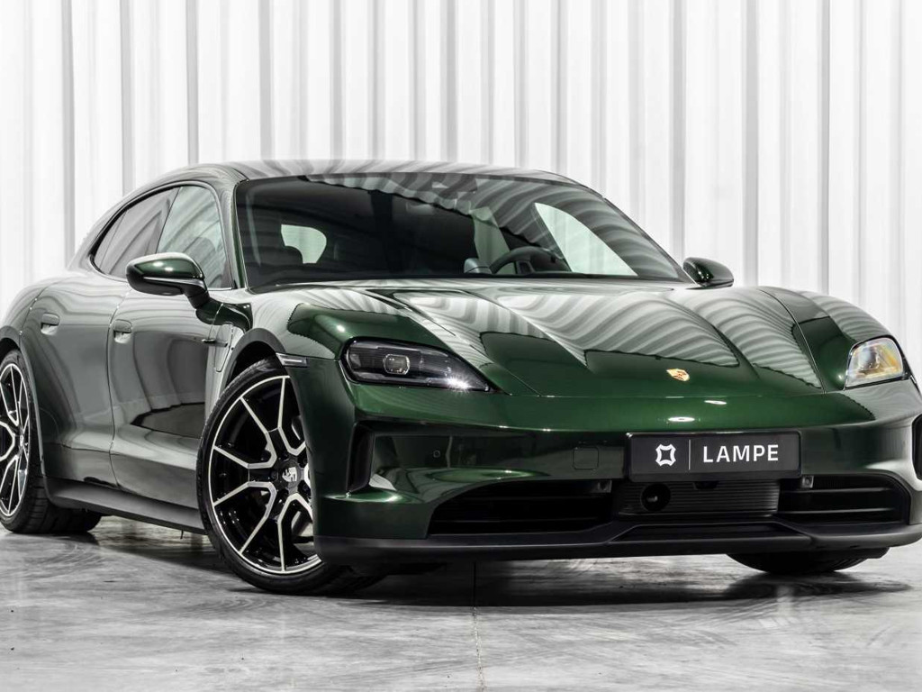 Porsche Taycan Sport Turismo Performance Plus