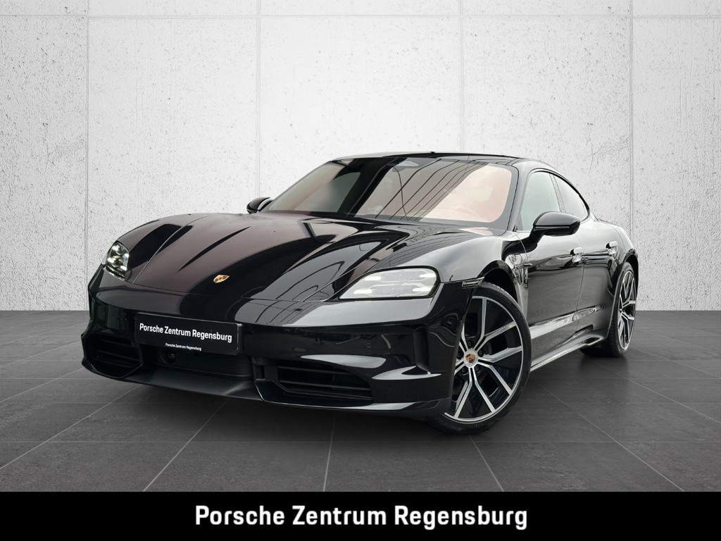 Porsche Taycan Black Edition 4