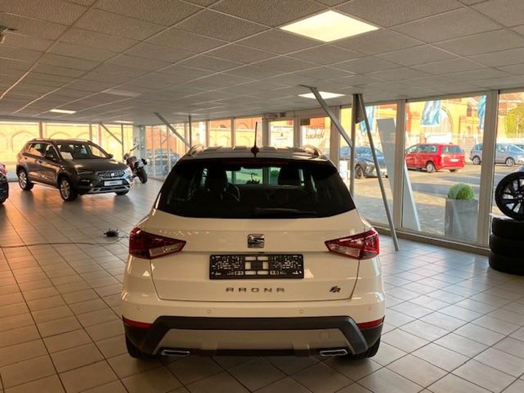 Seat Arona