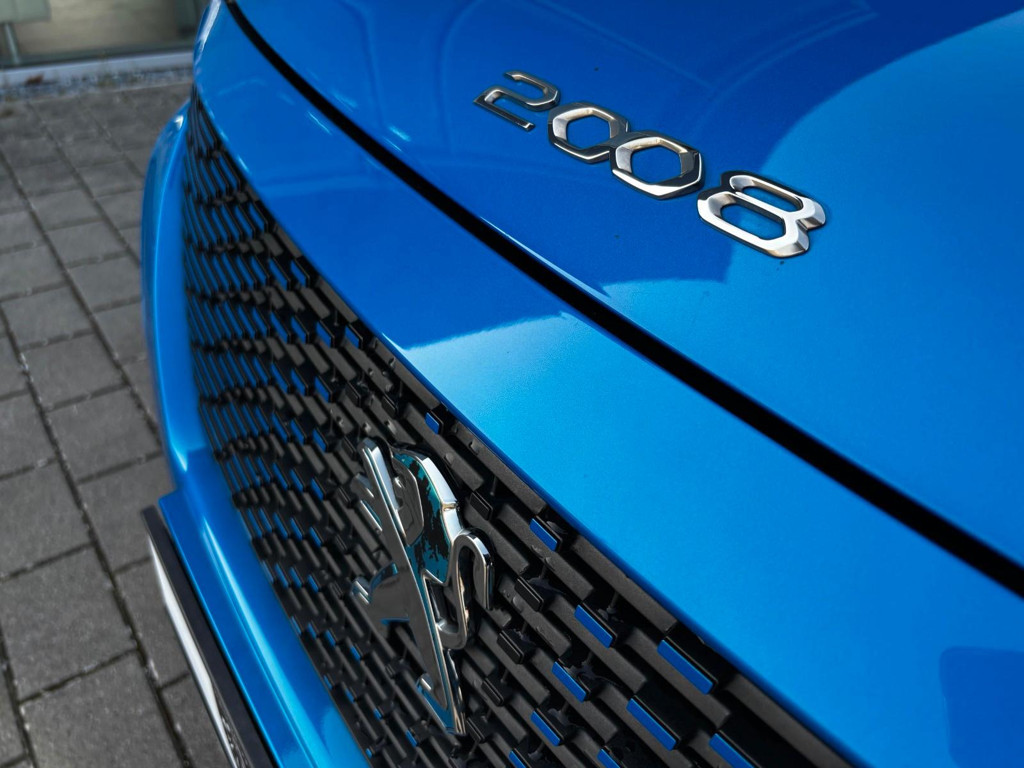 Peugeot e-2008