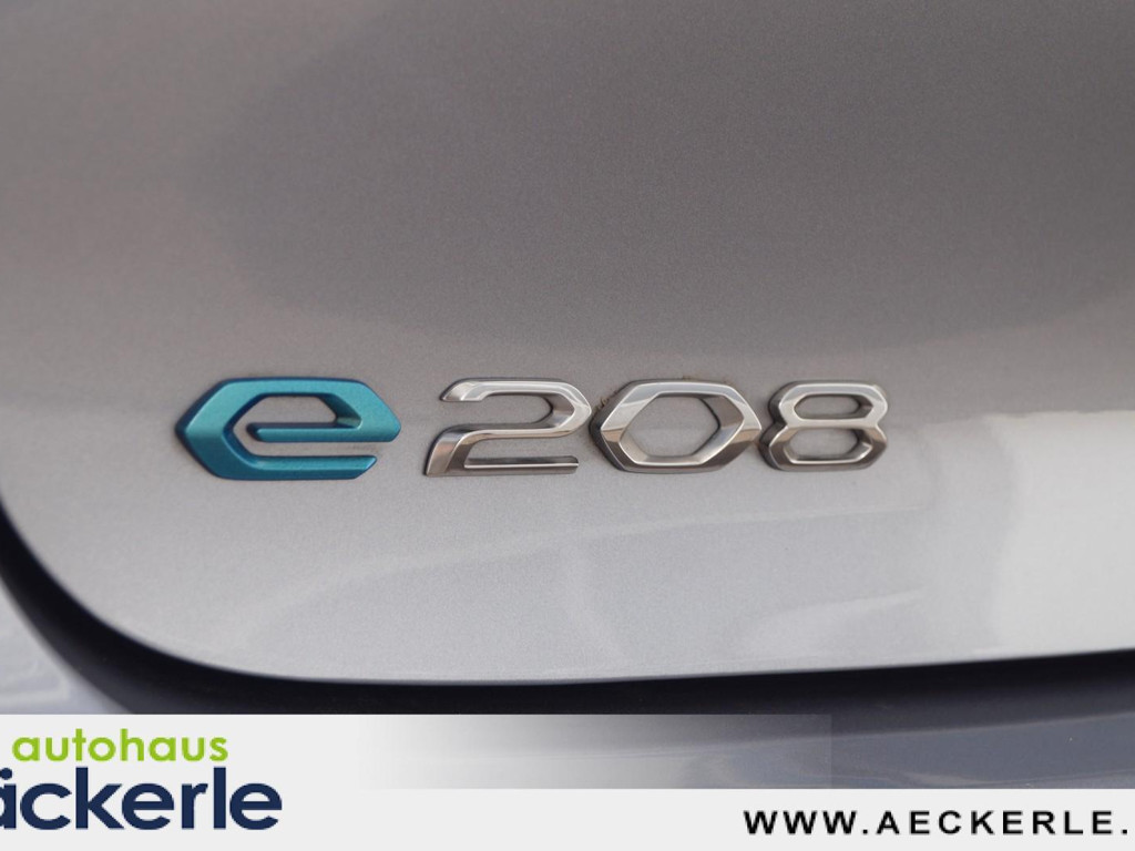 Peugeot e-208
