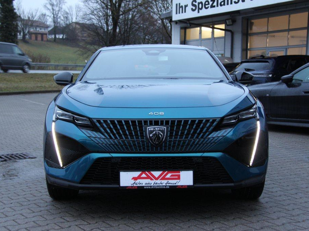 Peugeot 408