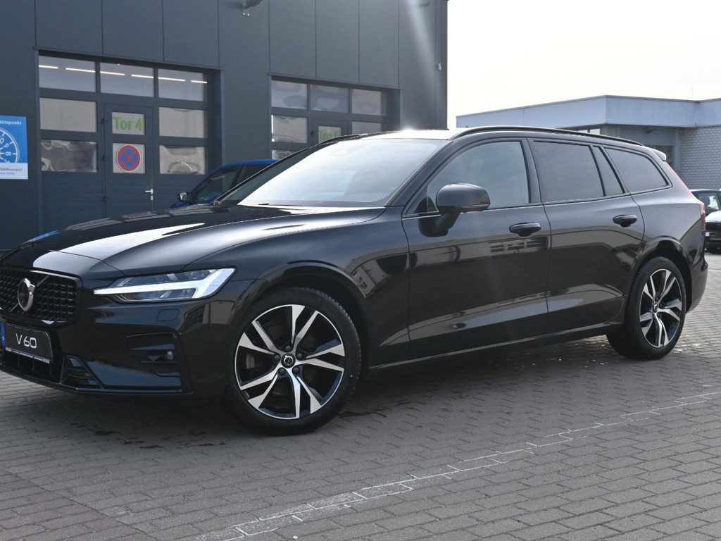 Volvo V60 Plus Dark